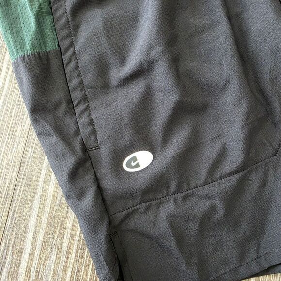 Nike Stride Dri-FIT 5" Lined Running Shorts Men's Small S Black Volt HF4562-010 - Picture 3 of 12